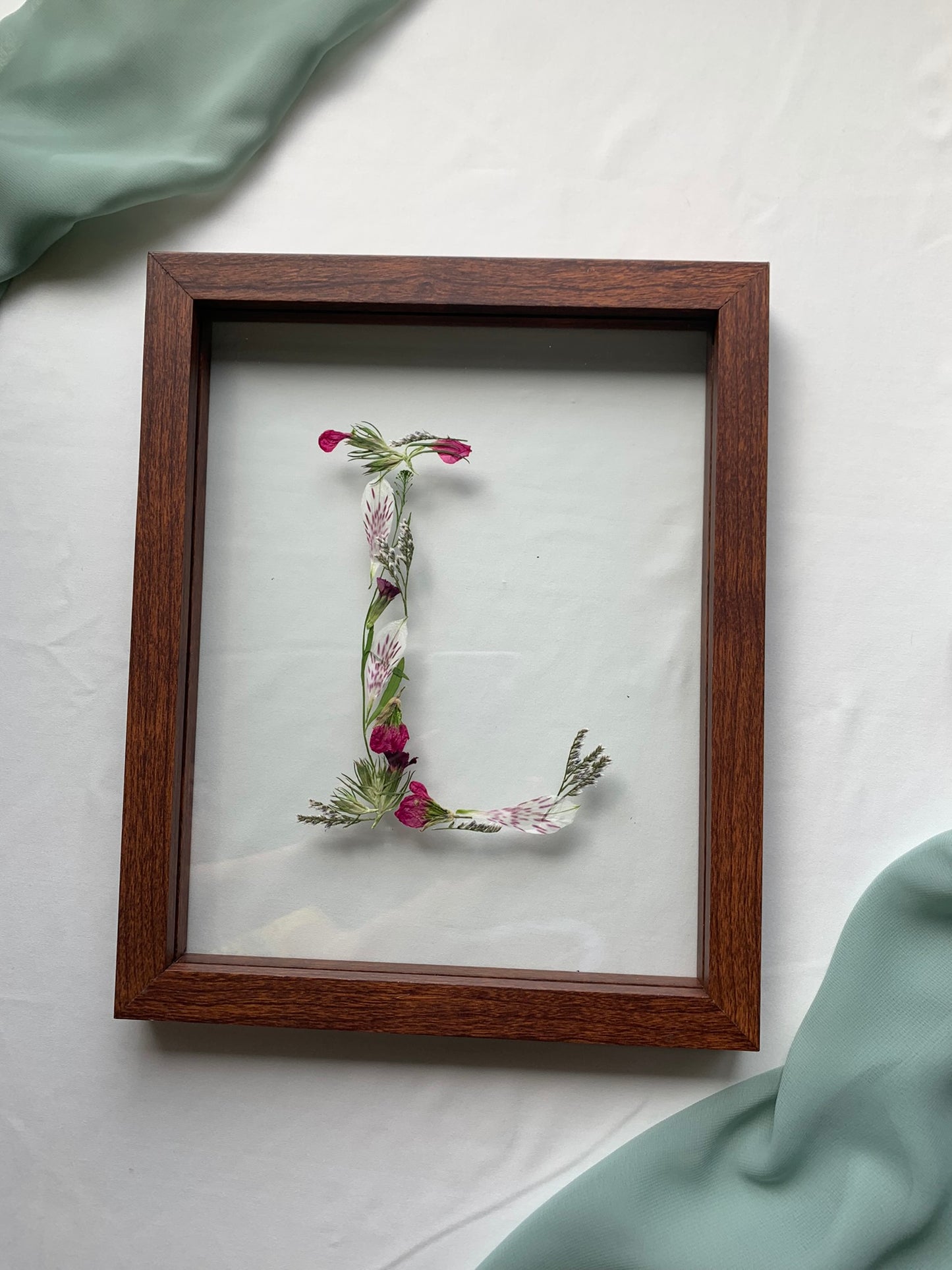 8" x 10" Floating Initial/Letter Frame